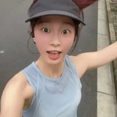 邱华文